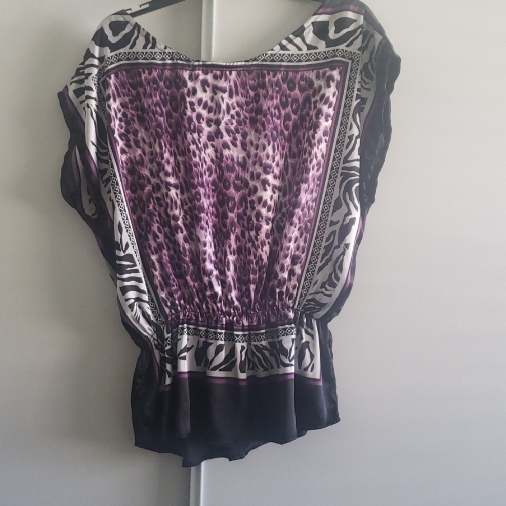 blouse - Picture 2 of 2